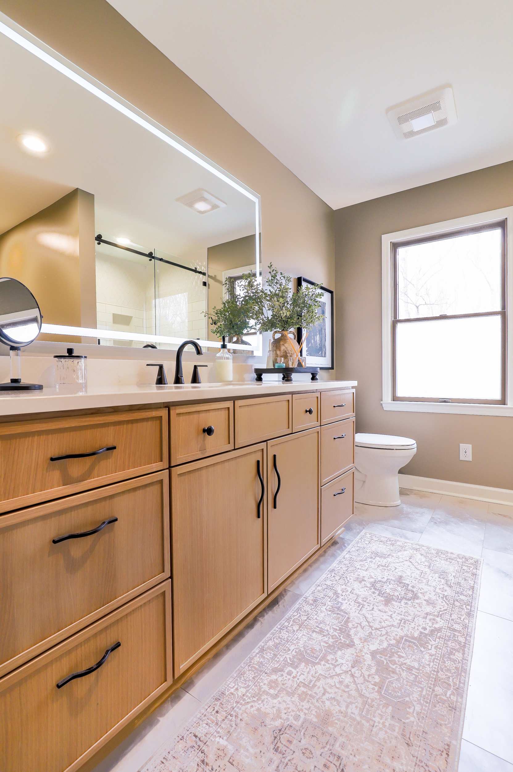 Slim Shaker White Oak Vanities - Slim Shaker White Oak Vanities