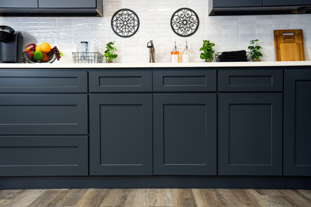 Cyber Grey Shaker Kitchen Cabinets - Cyber Grey Shaker Cabinets