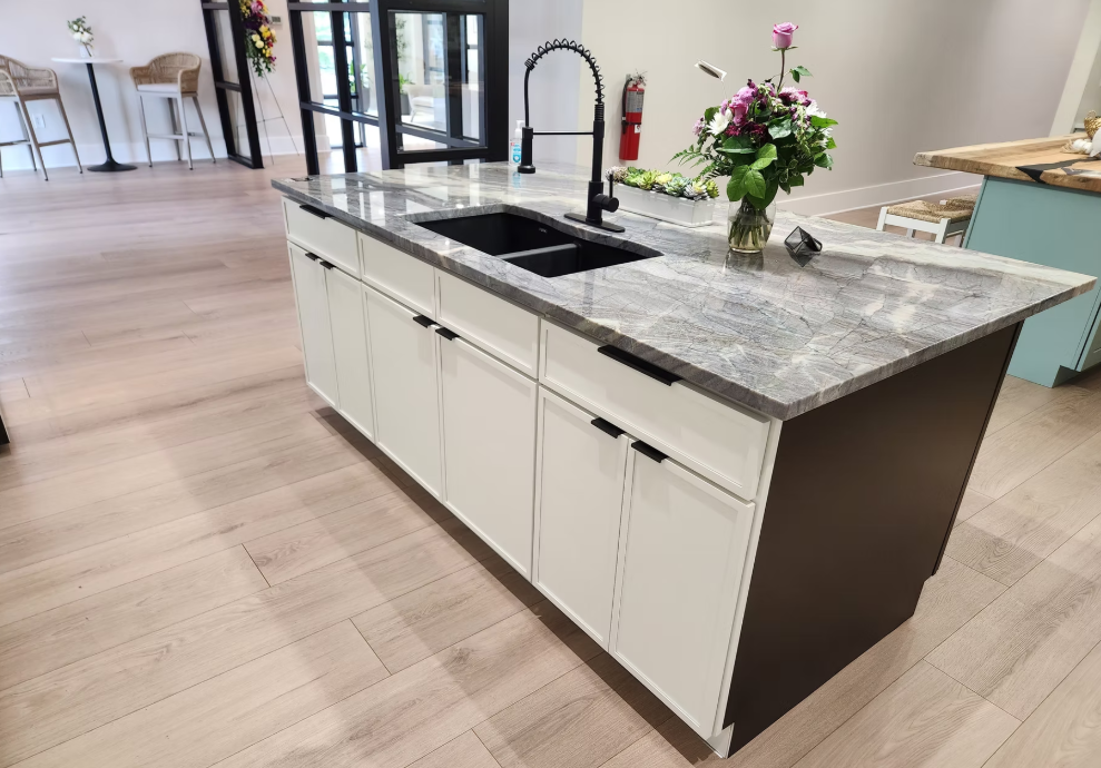 Arctic White Slim Shaker Kitchen Cabinets - Arctic White Slim Shaker Cabinets