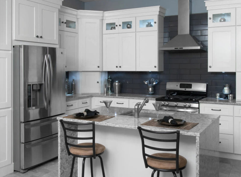 White Shaker Kitchen Cabinets - 10x10 L-Shaped Kitchen Design Layout